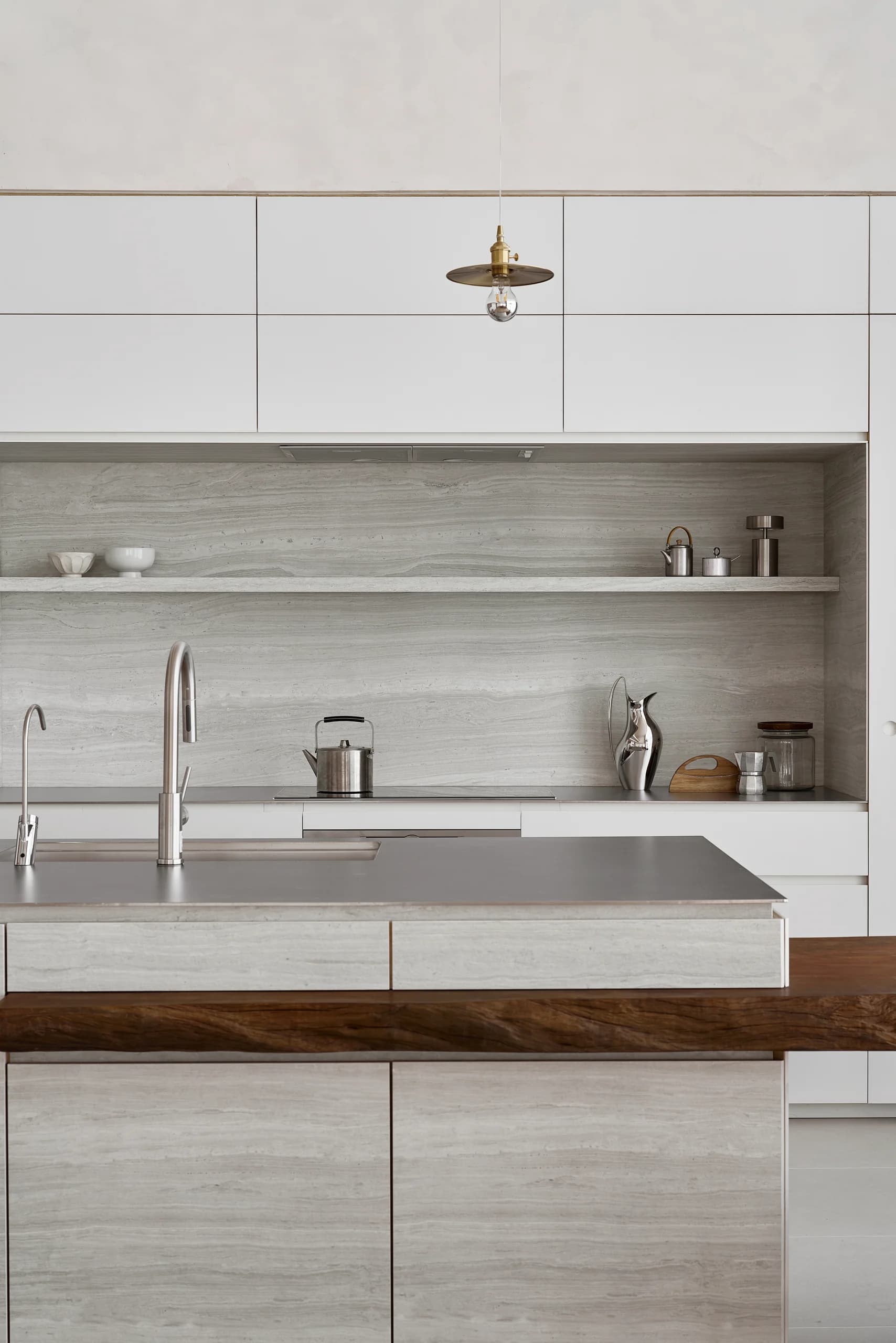 Doji Apartment — photograph 12