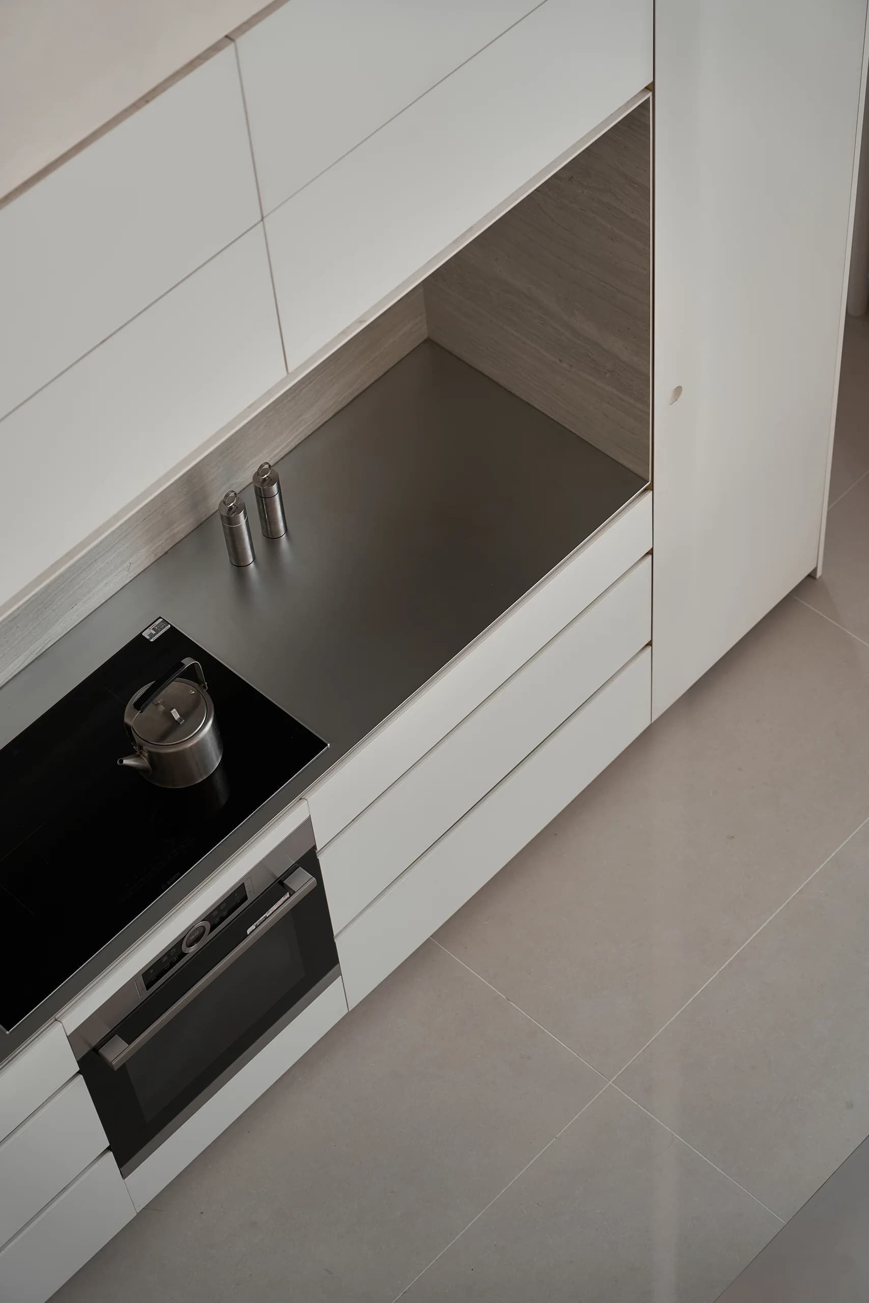 Doji Apartment — photograph 17