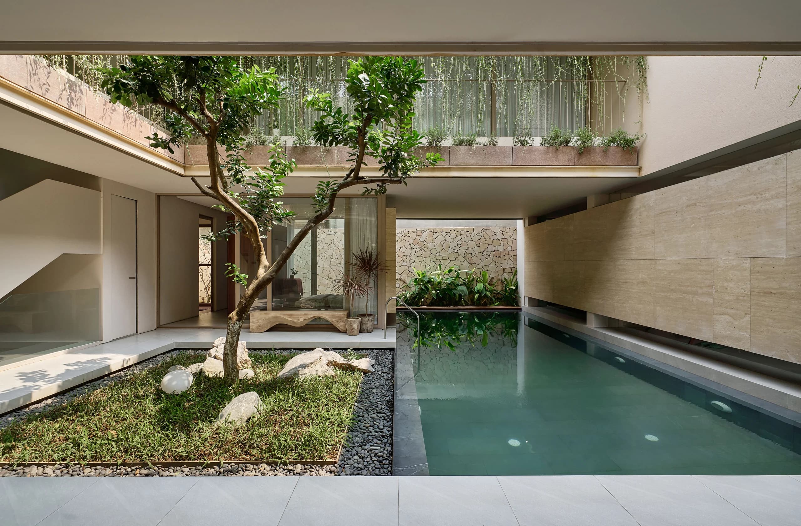 Duc Anh House — photograph 5