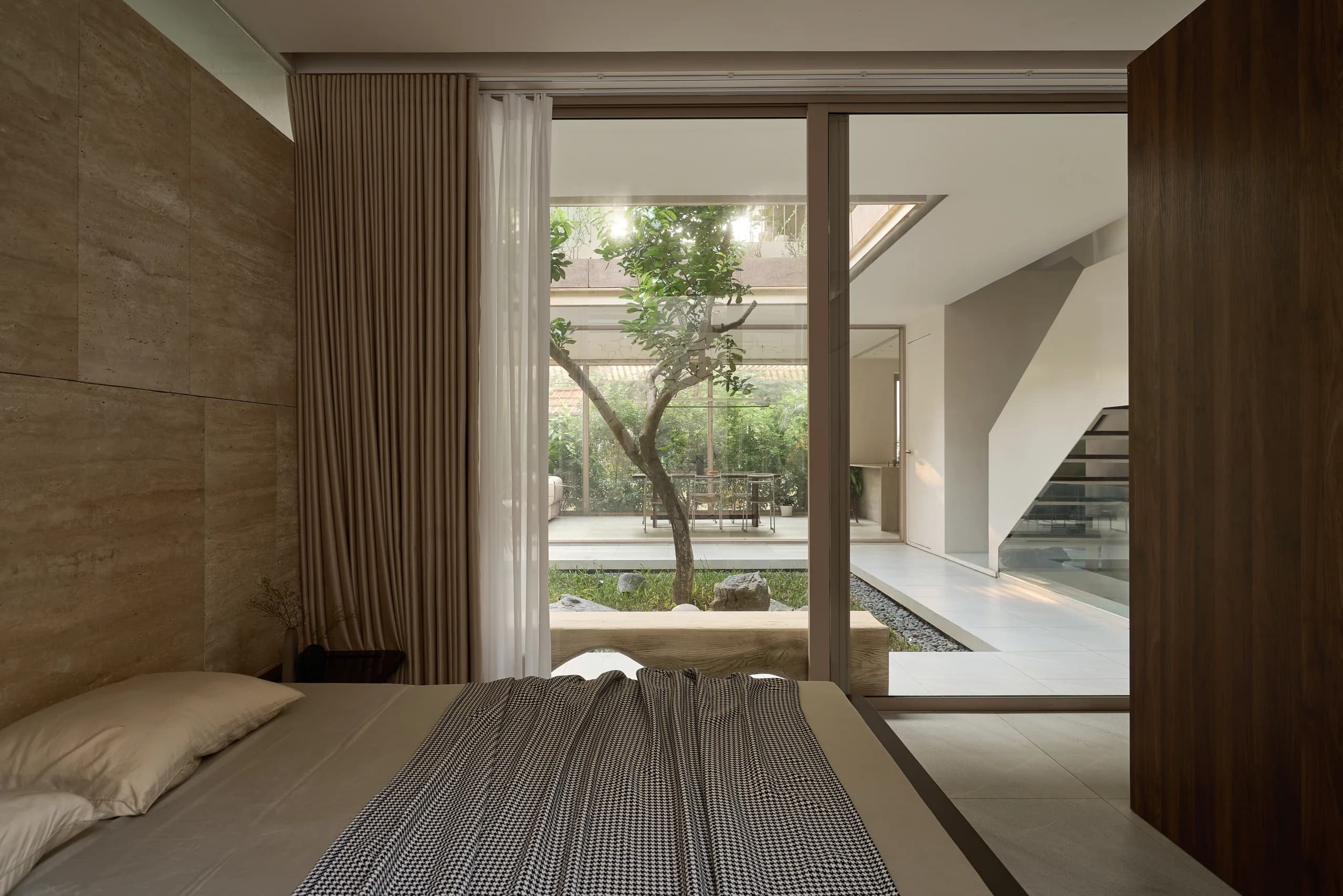 Duc Anh House — photograph 15