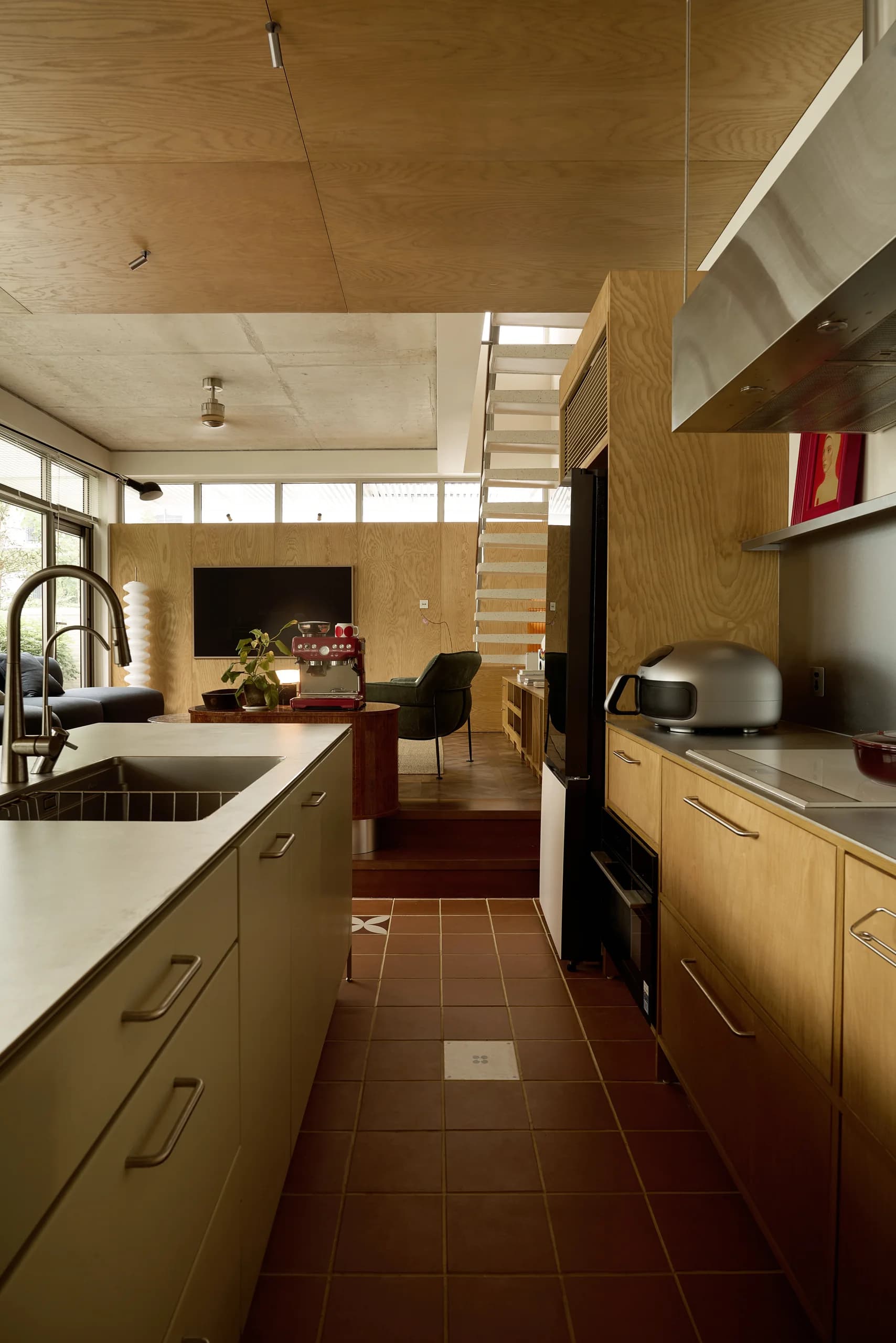 Loc House — photograph 9