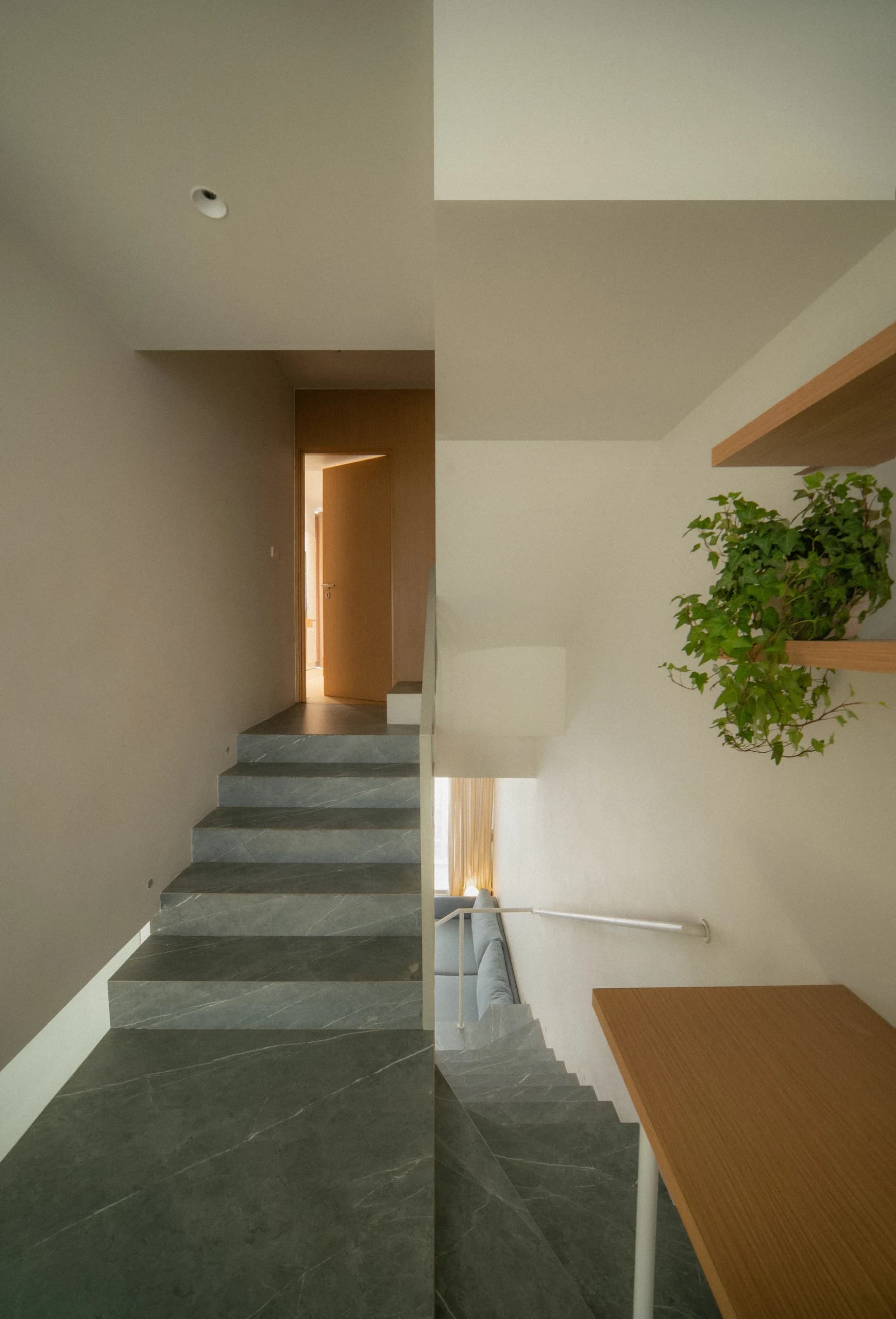 Long Bien House — photograph 5