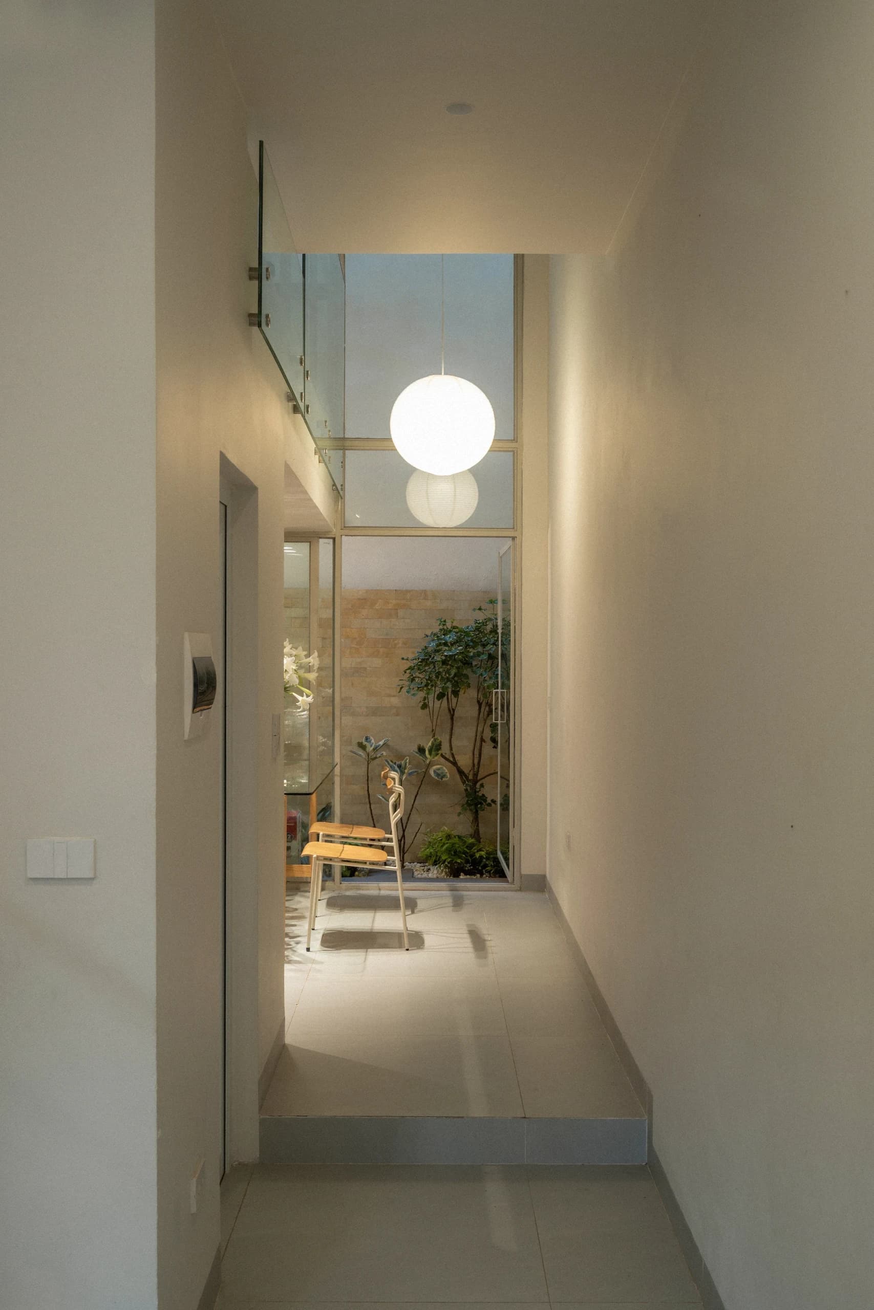 Long Bien House — photograph 12