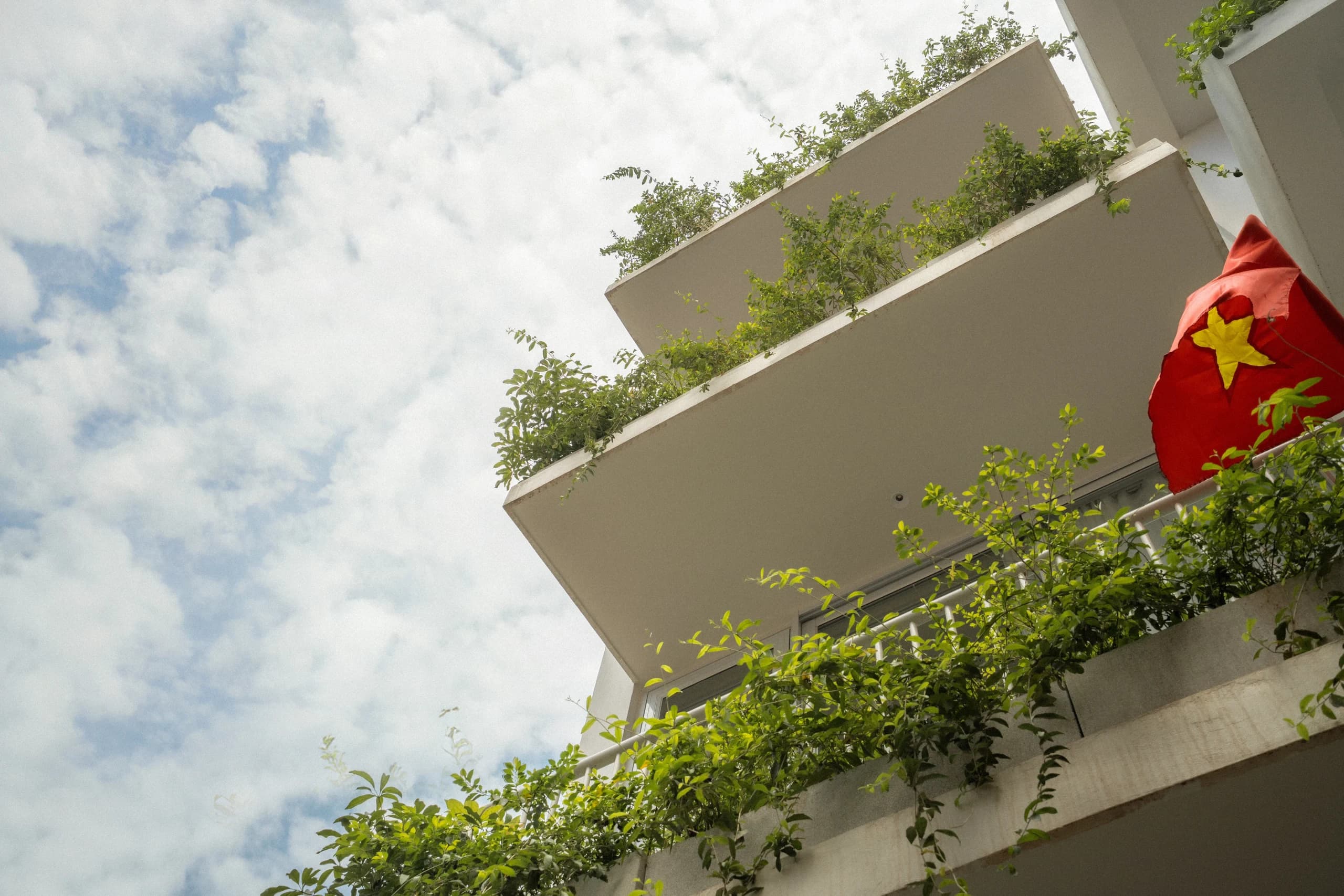 Long Bien House — photograph 14
