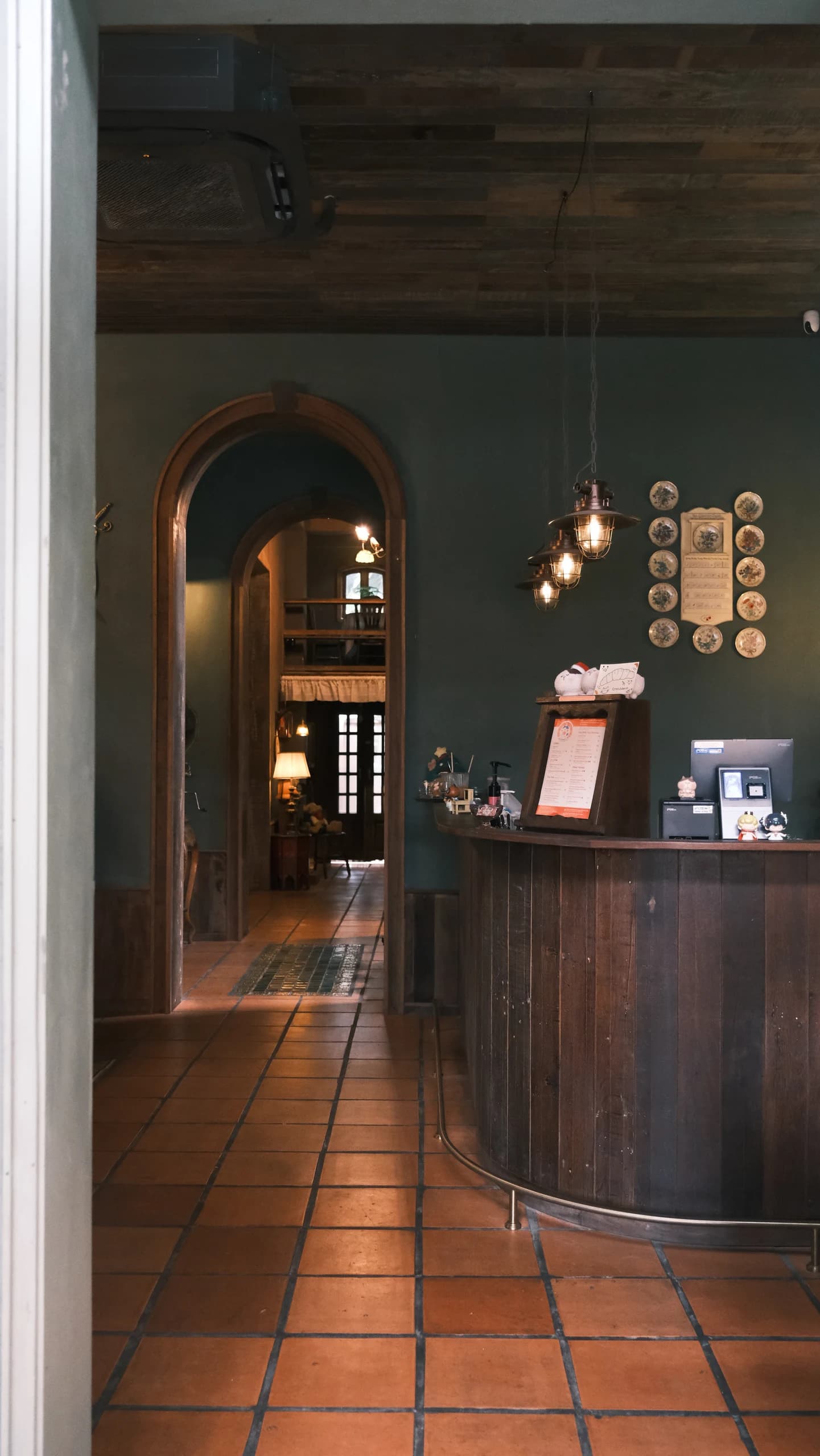 Sir Mit Coffee — photograph 19