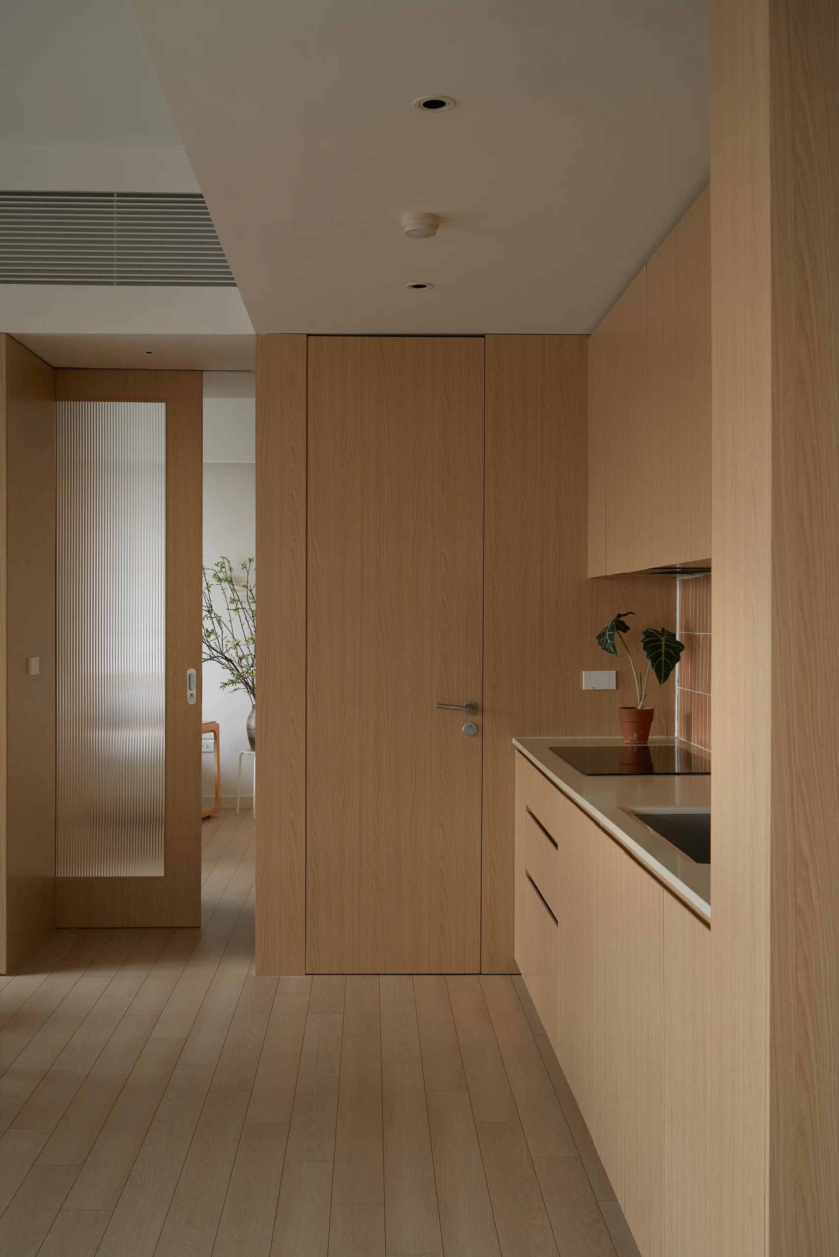 Tu Anh Apartment — photograph 13
